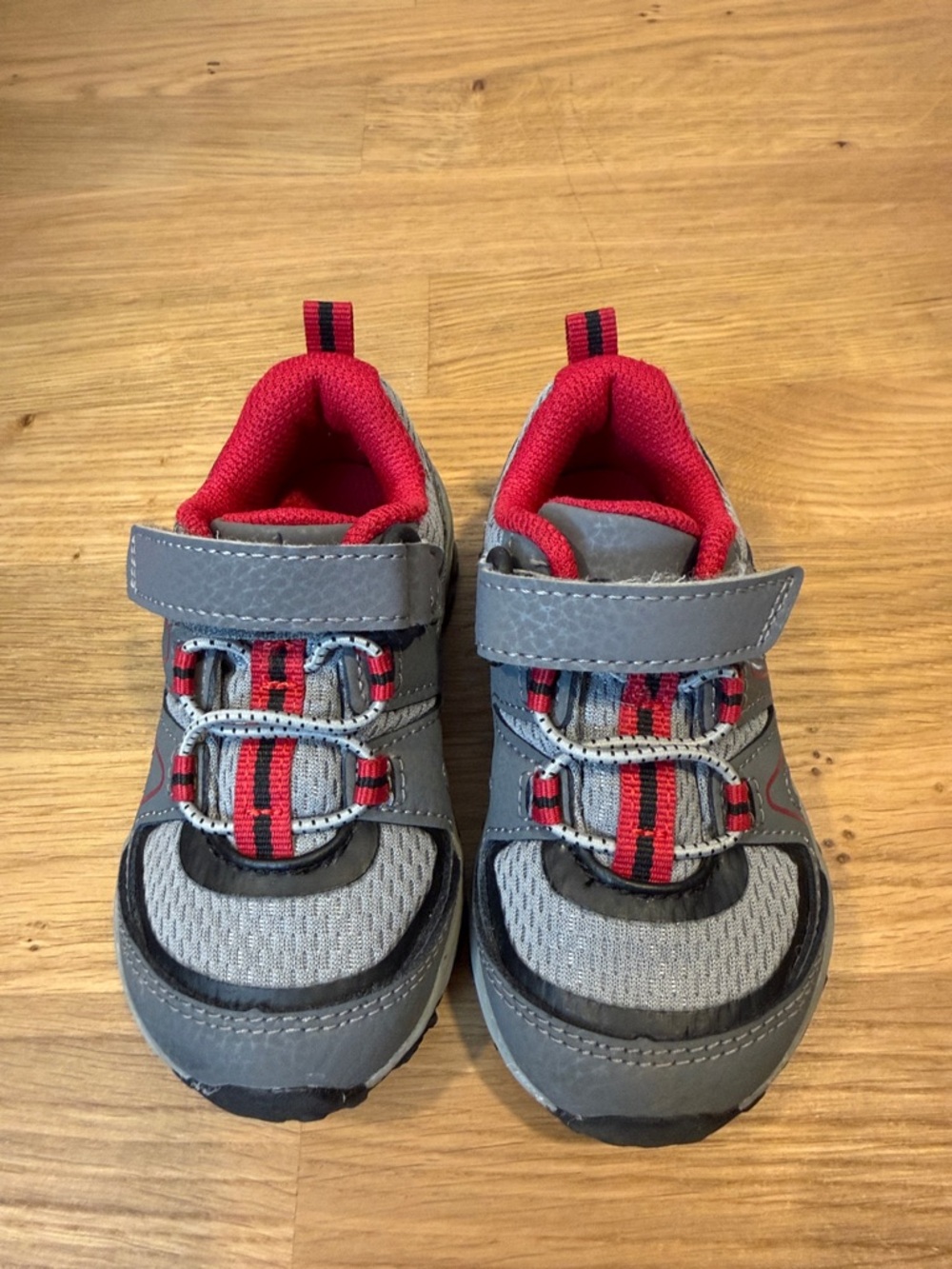 💚5 for $15/Merrell washable grey and red hiking shoes